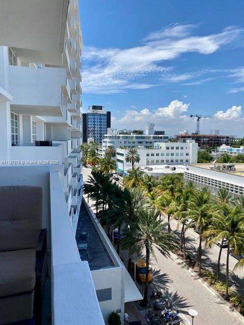 Small Image of 100 LINCOLN RD #727, Miami Beach Number 16