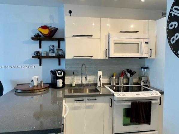Small Image of 100 LINCOLN RD #727, Miami Beach Number 5