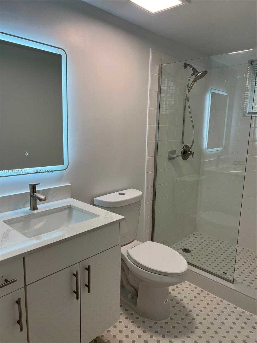 Small Image of 17145 NORTH BAY RD #4303, Sunny Isles Beach Number 17