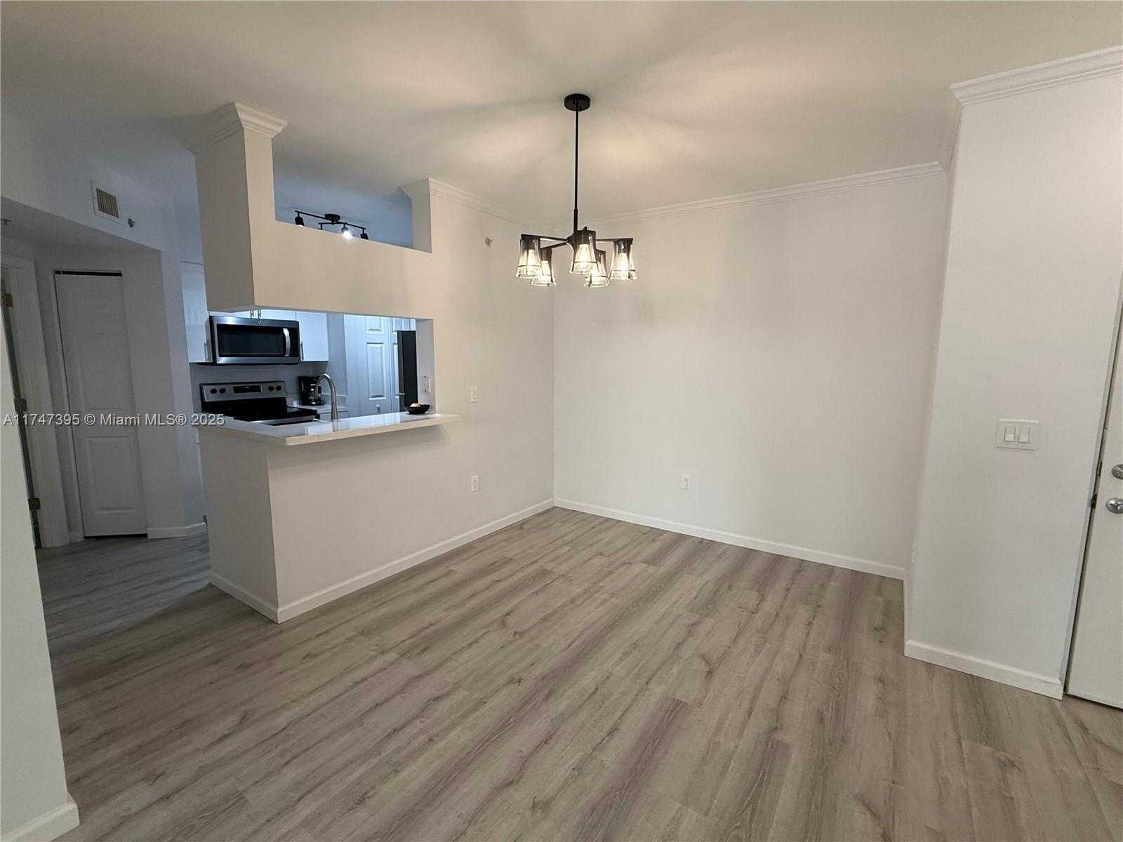 Small Image of 17145 NORTH BAY RD #4303, Sunny Isles Beach Number 3