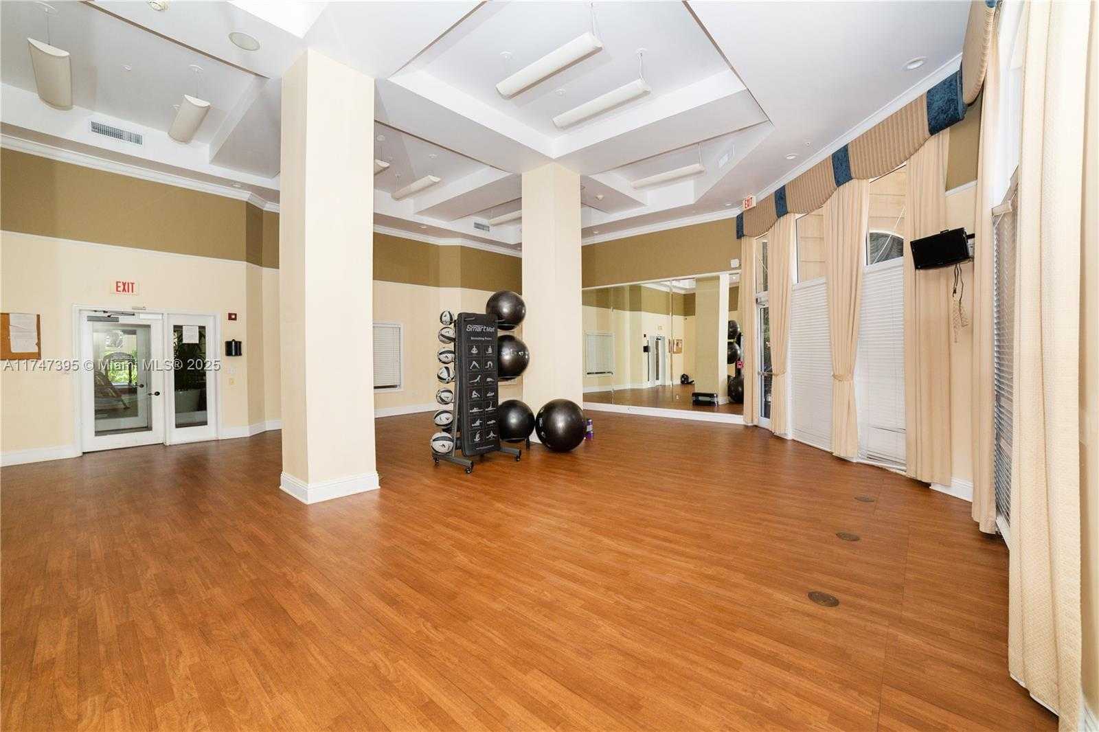 Small Image of 17145 NORTH BAY RD #4303, Sunny Isles Beach Number 30