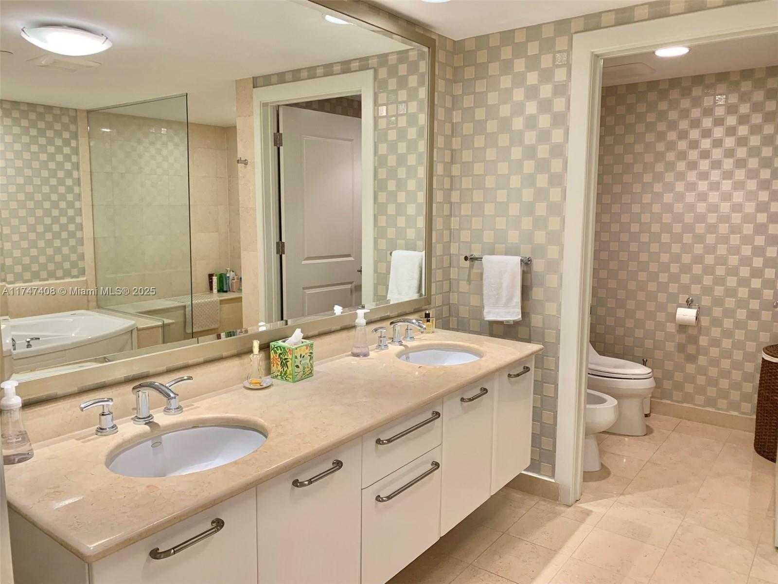 Small Image of 3101 SOUTH OCEAN DR #1701, Hollywood Number 14