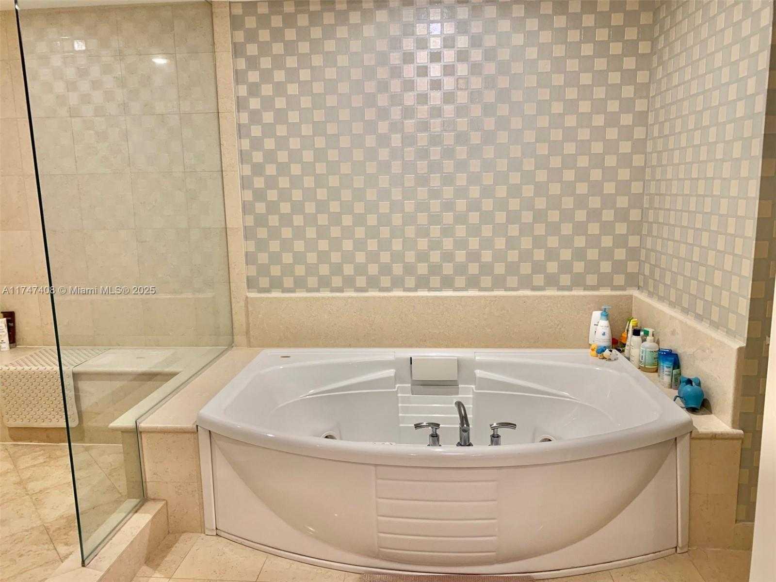 Small Image of 3101 SOUTH OCEAN DR #1701, Hollywood Number 18