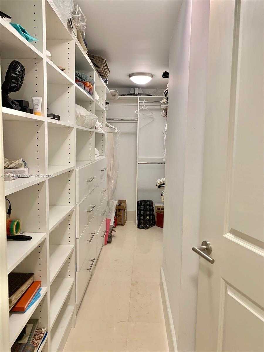 Small Image of 3101 SOUTH OCEAN DR #1701, Hollywood Number 21