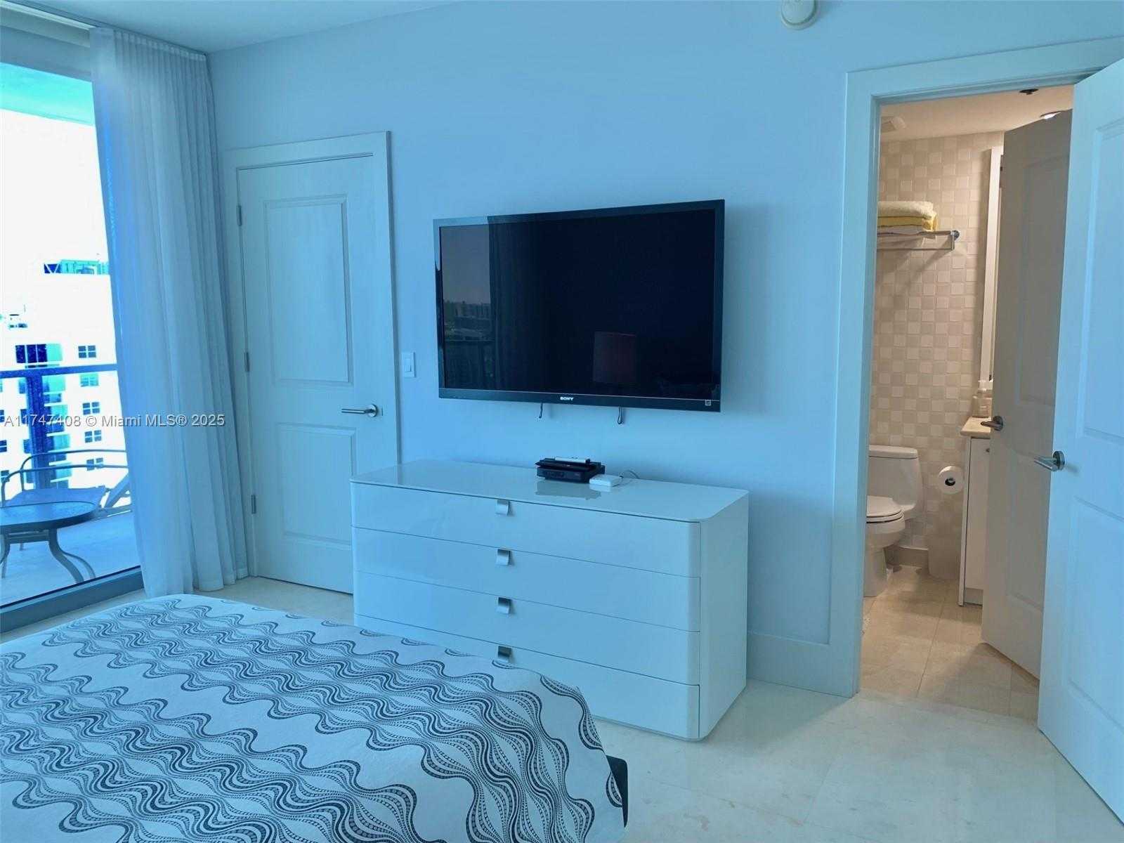 Small Image of 3101 SOUTH OCEAN DR #1701, Hollywood Number 40