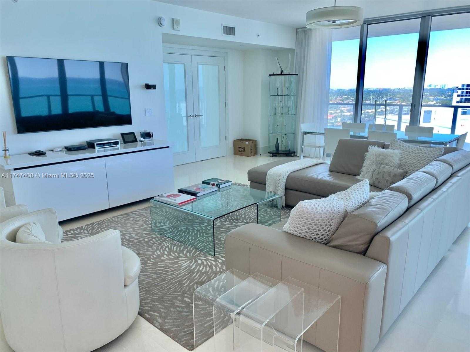 Small Image of 3101 SOUTH OCEAN DR #1701, Hollywood Number 5