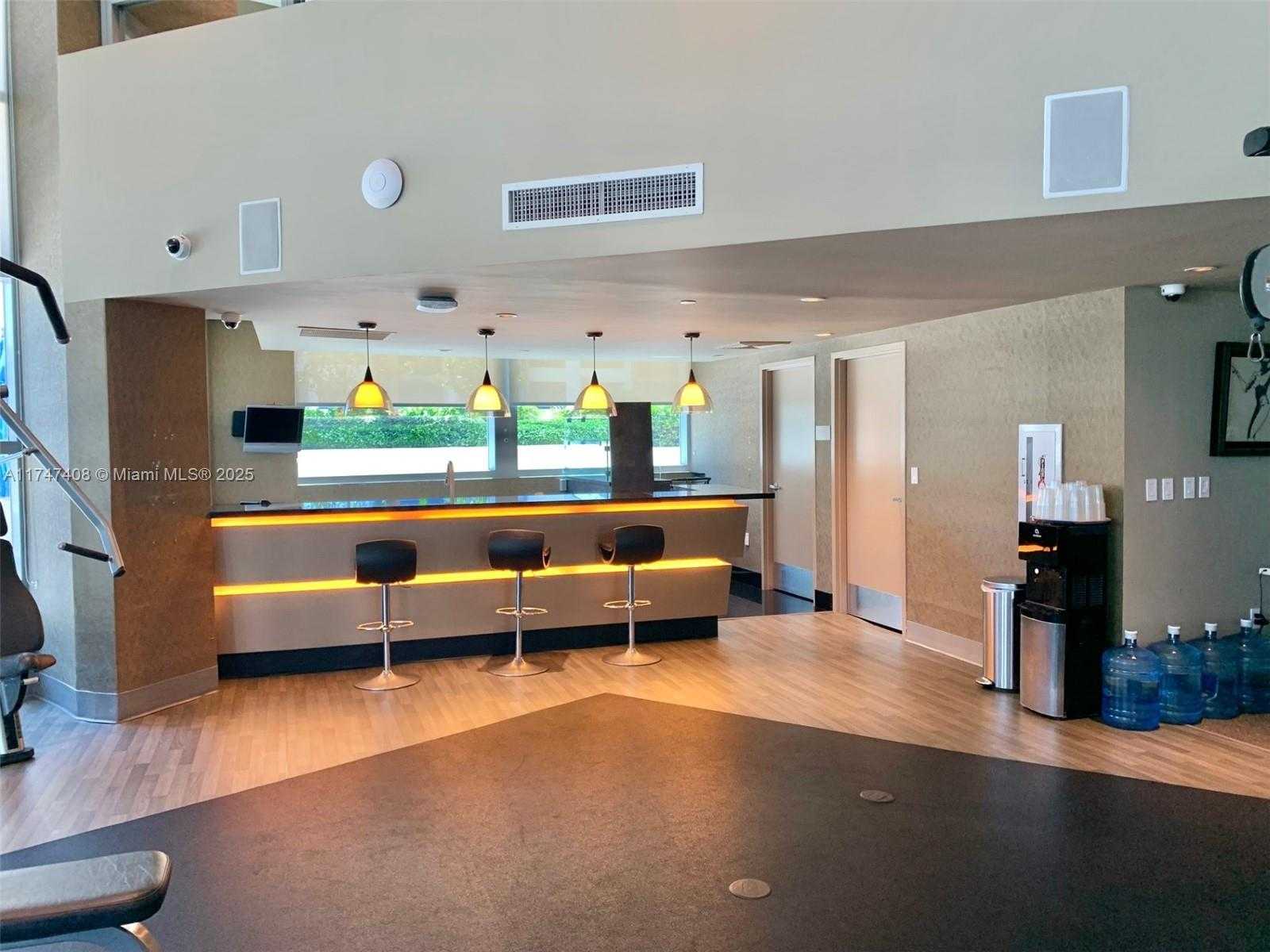 Small Image of 3101 SOUTH OCEAN DR #1701, Hollywood Number 54