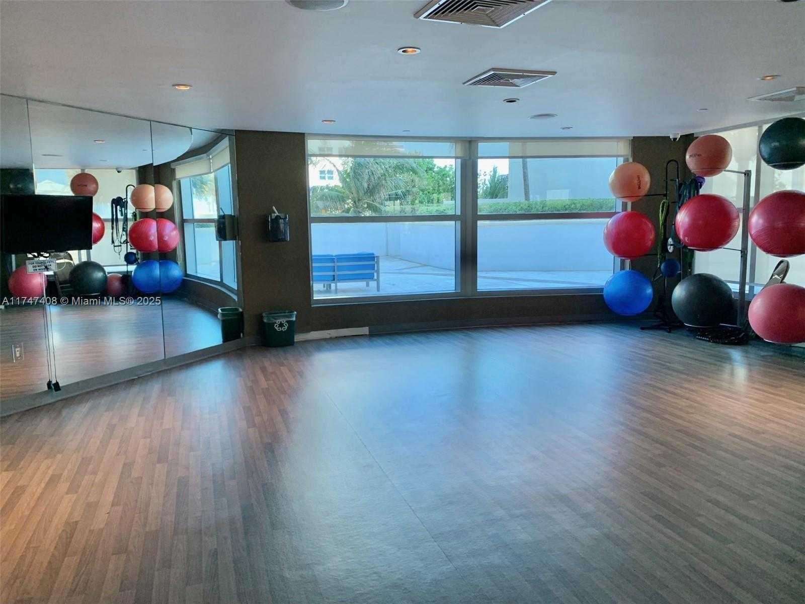 Small Image of 3101 SOUTH OCEAN DR #1701, Hollywood Number 60