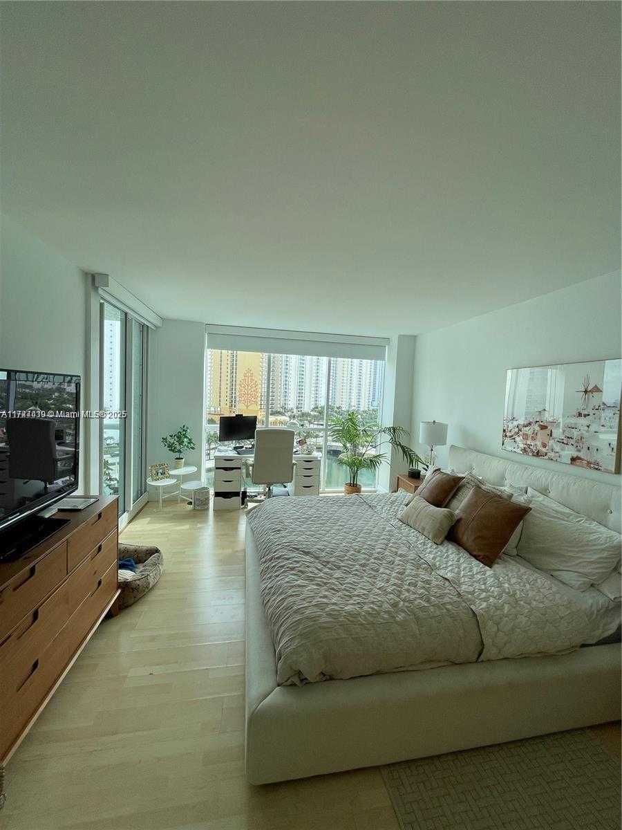 Small Image of 16400 COLLINS AVE #942, Sunny Isles Beach Number 13