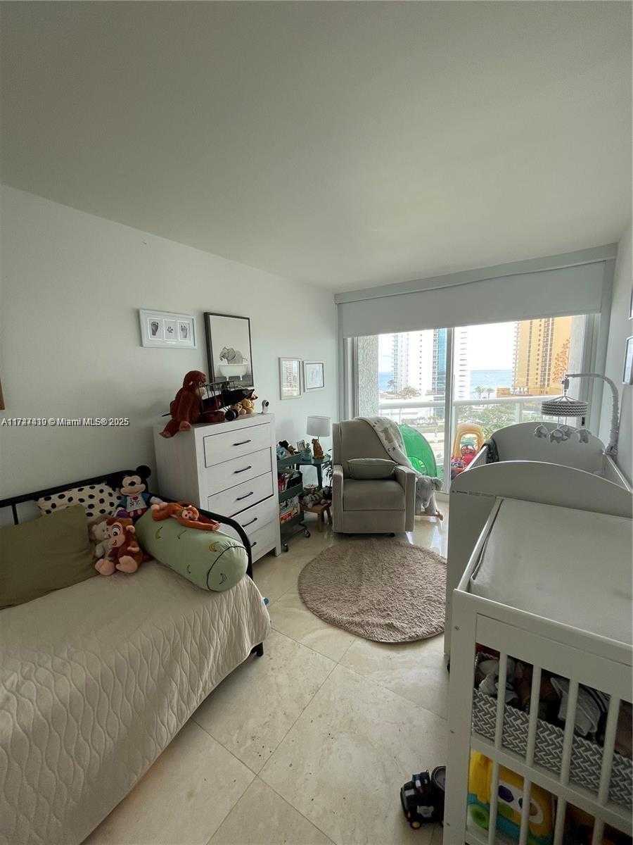 Small Image of 16400 COLLINS AVE #942, Sunny Isles Beach Number 22