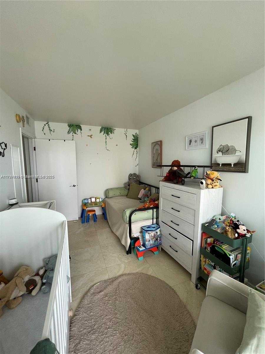 Small Image of 16400 COLLINS AVE #942, Sunny Isles Beach Number 24