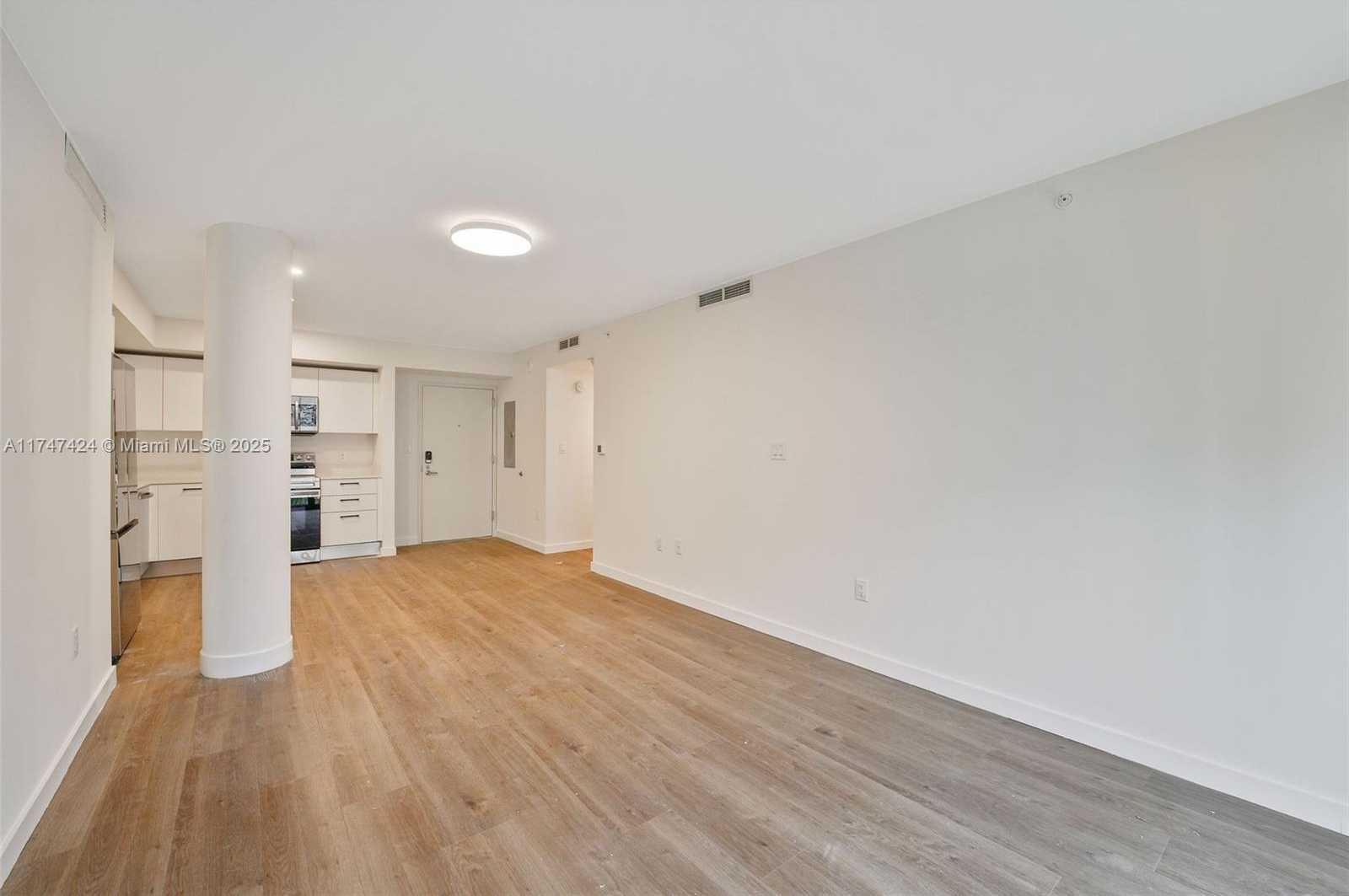 Small Image of 1500 BAY RD #N-1220, Miami Beach Number 15