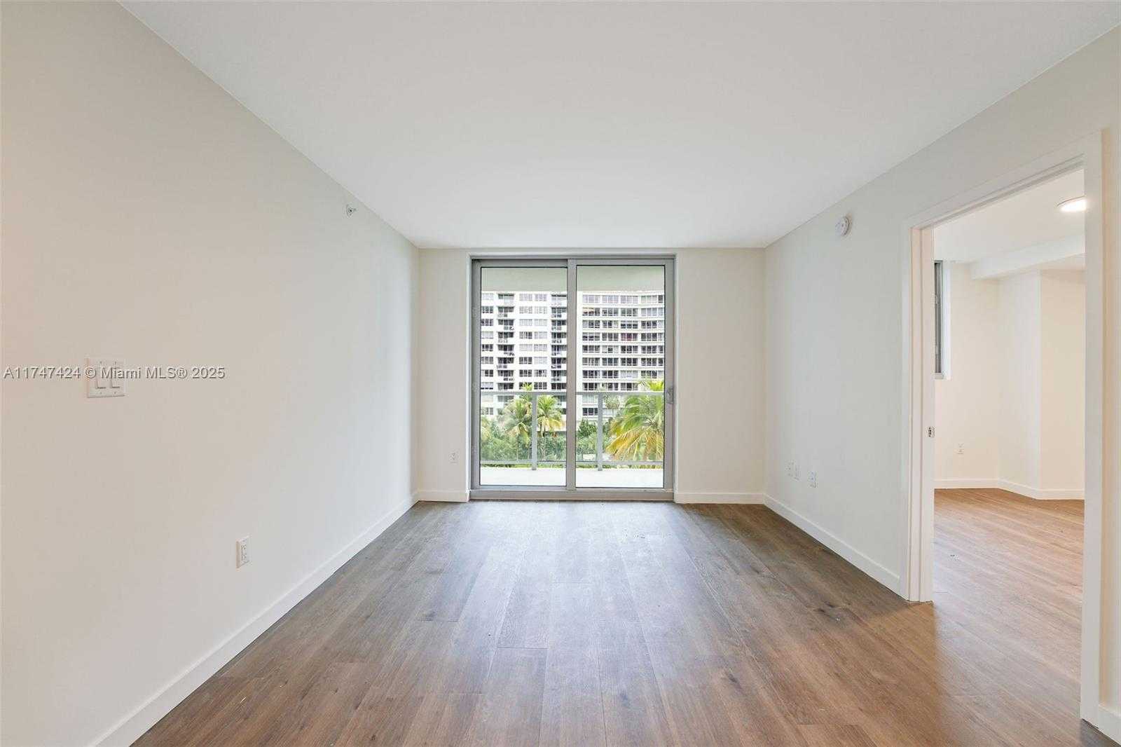 Small Image of 1500 BAY RD #N-1220, Miami Beach Number 6