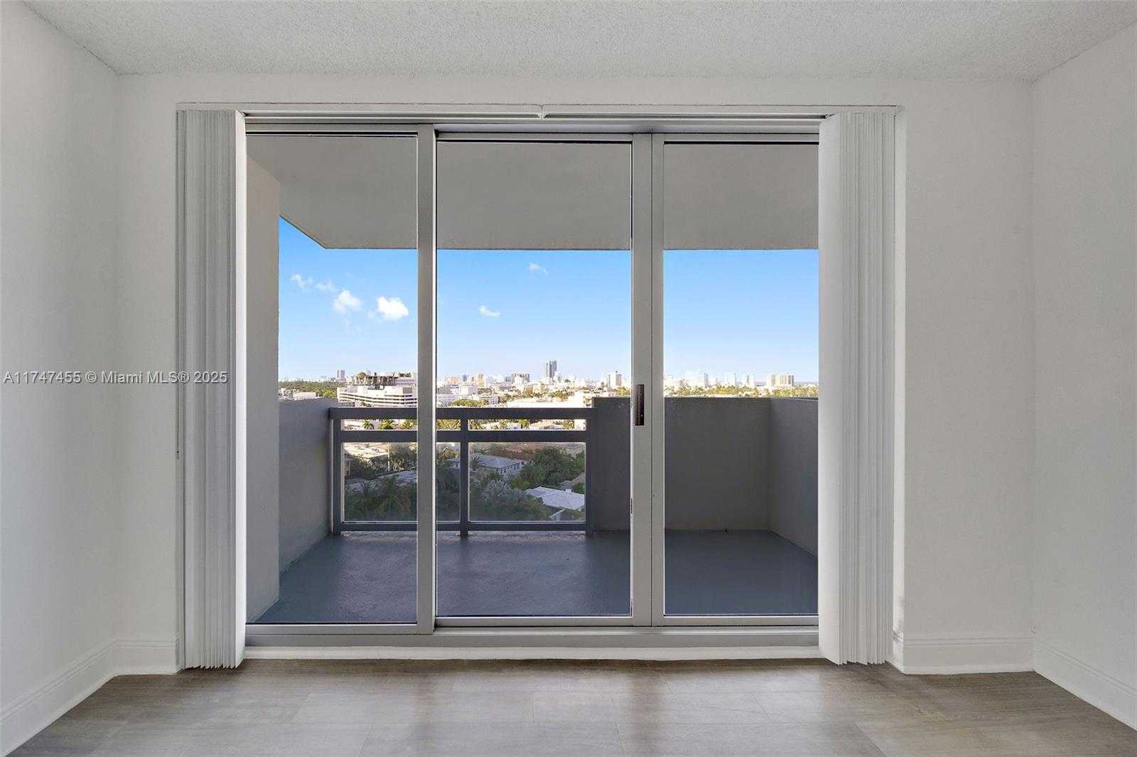 Small Image of 1500 Bay Rd, Miami Beach, FL 33139, USA Number 11