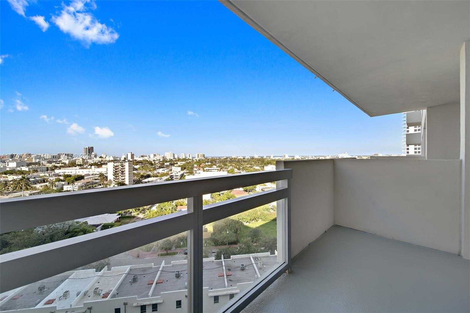 Small Image of 1500 Bay Rd, Miami Beach, FL 33139, USA Number 12