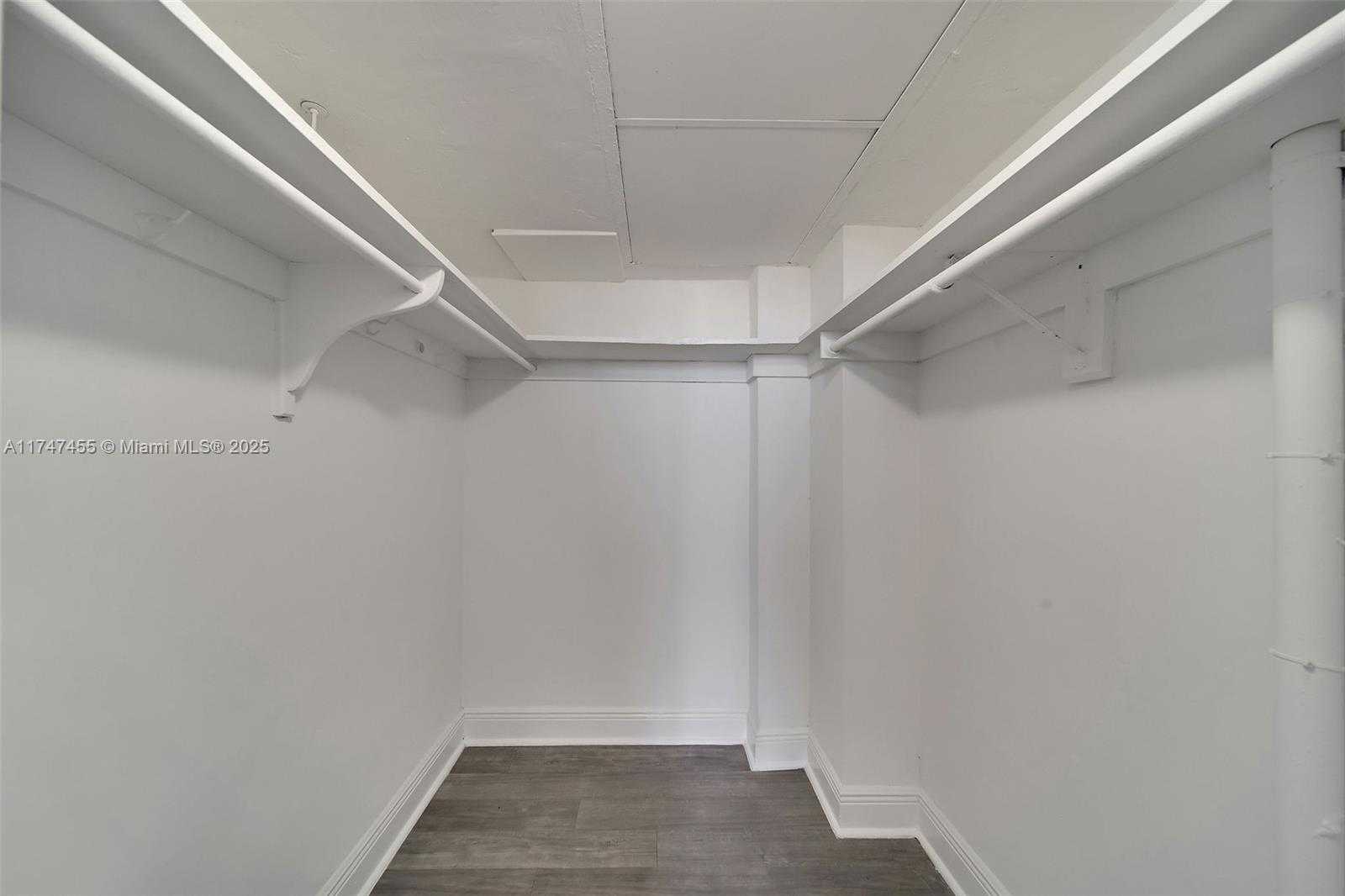 Small Image of 1500 Bay Rd, Miami Beach, FL 33139, USA Number 19