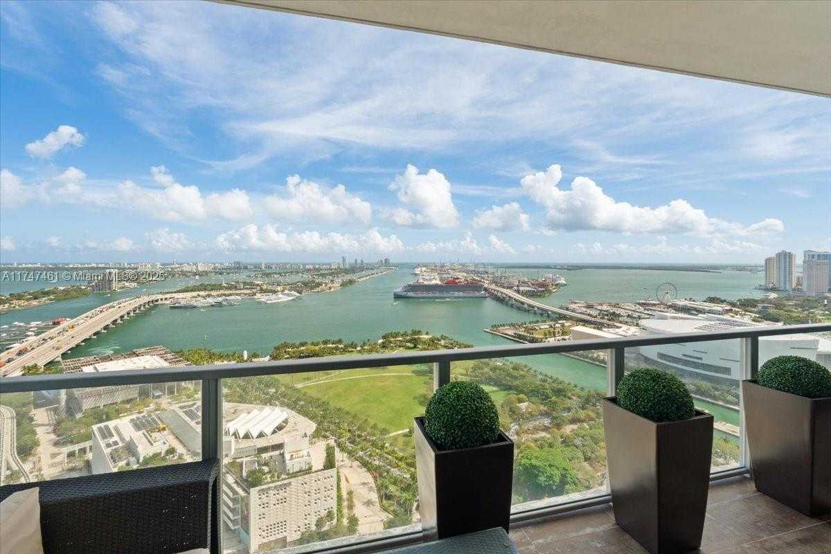 Small Image of 1100 BISCAYNE BLVD #3502, Miami Number 2