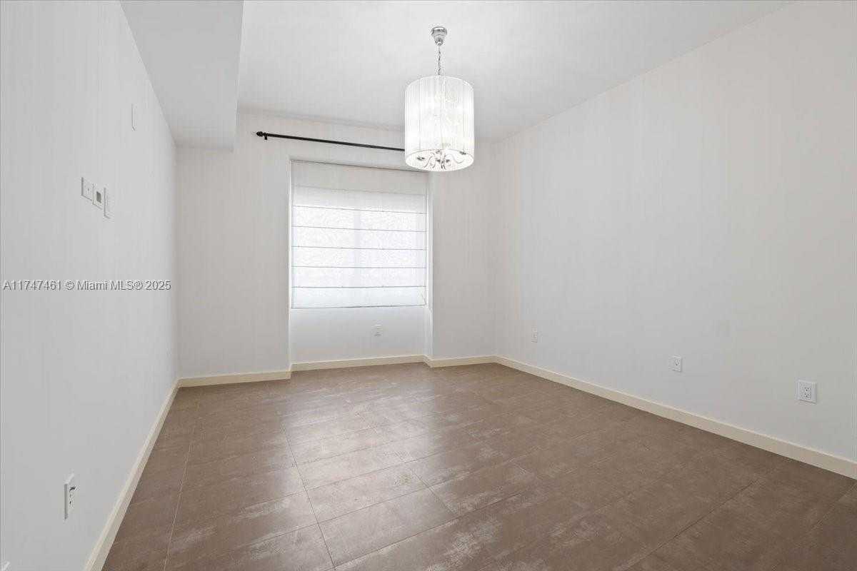 Small Image of 1100 BISCAYNE BLVD #3502, Miami Number 21