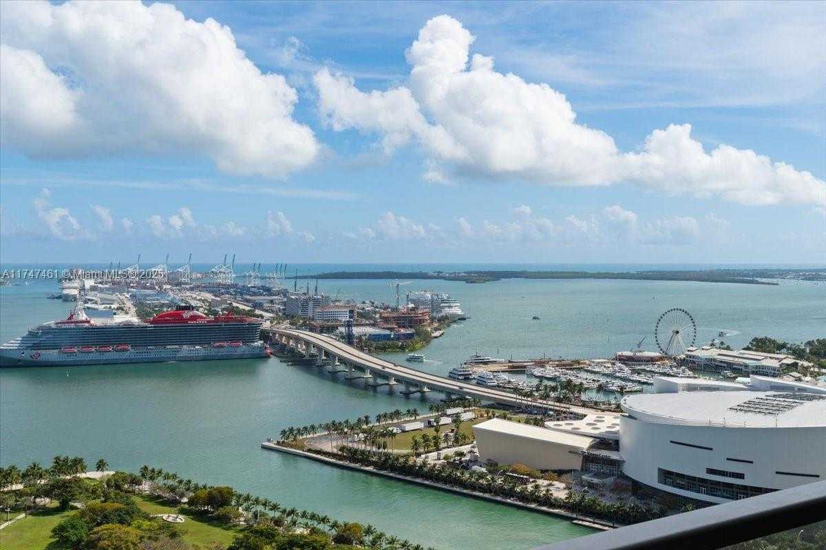 Small Image of 1100 BISCAYNE BLVD #3502, Miami Number 31