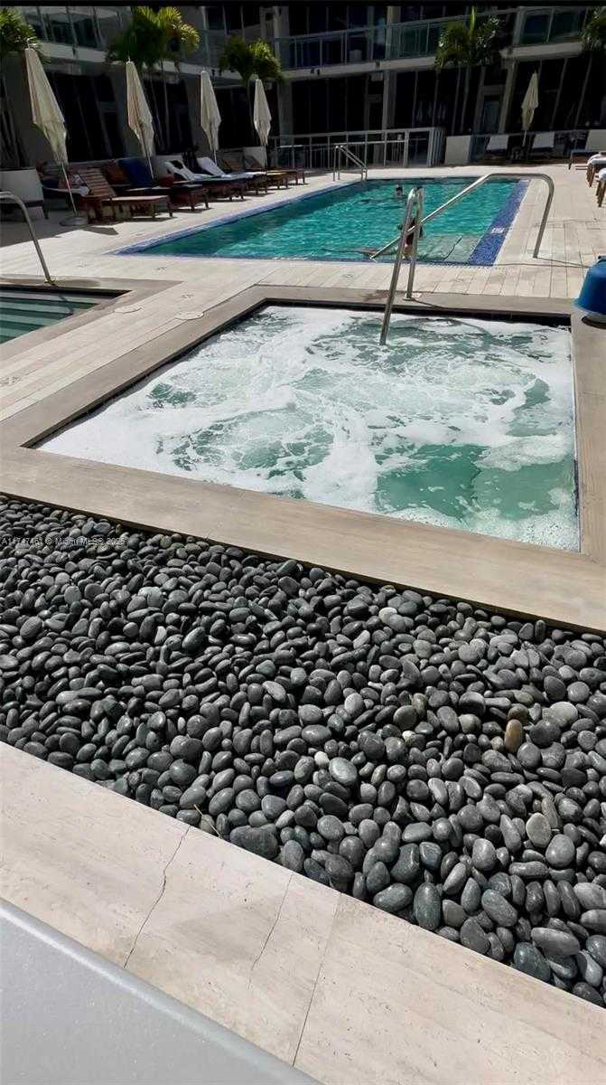 Small Image of 1100 BISCAYNE BLVD #3502, Miami Number 37