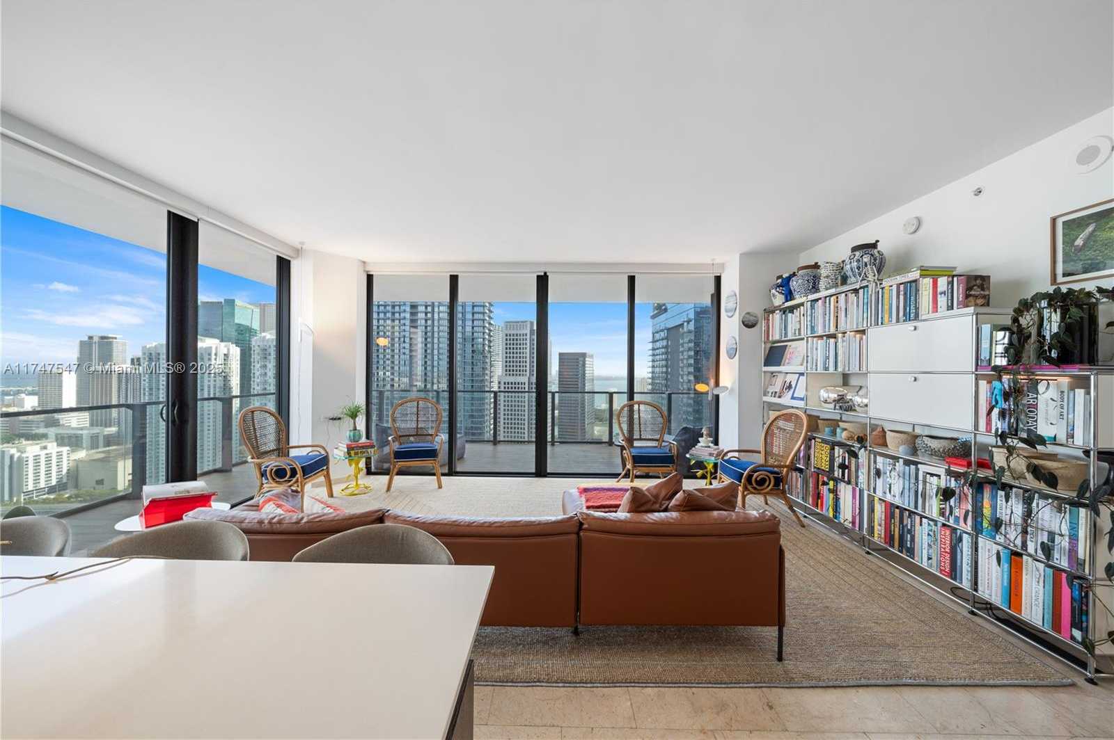 Small Image of 88 SOUTH WEST 7TH ST #3211, Miami Number 11