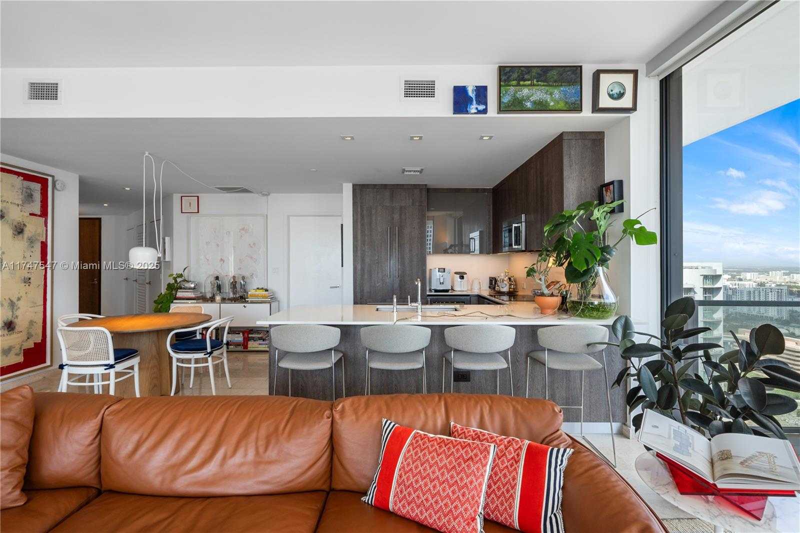 Small Image of 88 SOUTH WEST 7TH ST #3211, Miami Number 16