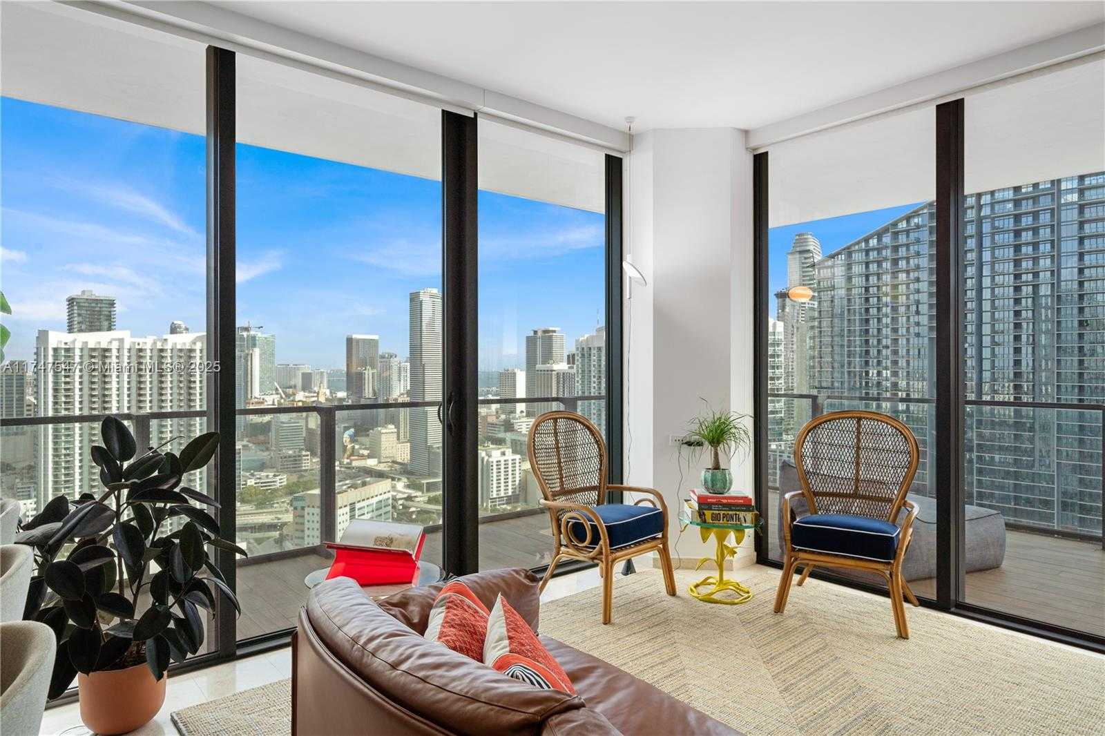 Small Image of 88 SOUTH WEST 7TH ST #3211, Miami Number 18