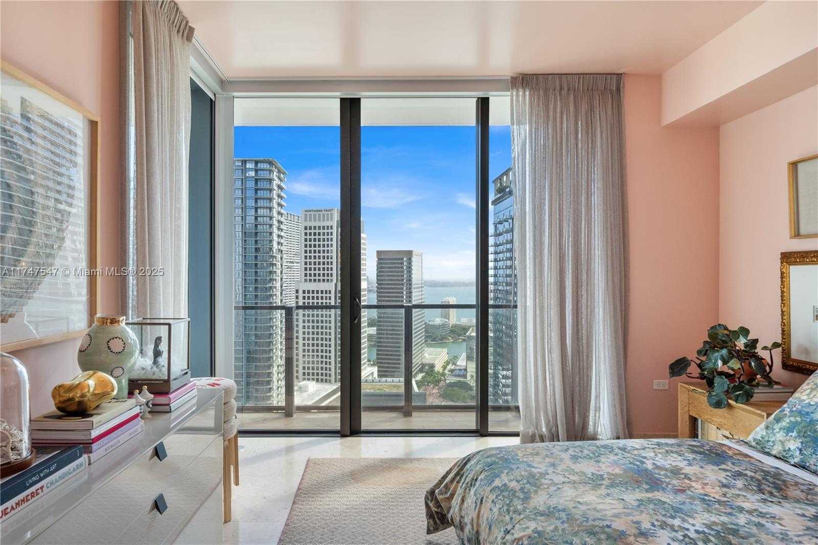 Small Image of 88 SOUTH WEST 7TH ST #3211, Miami Number 26