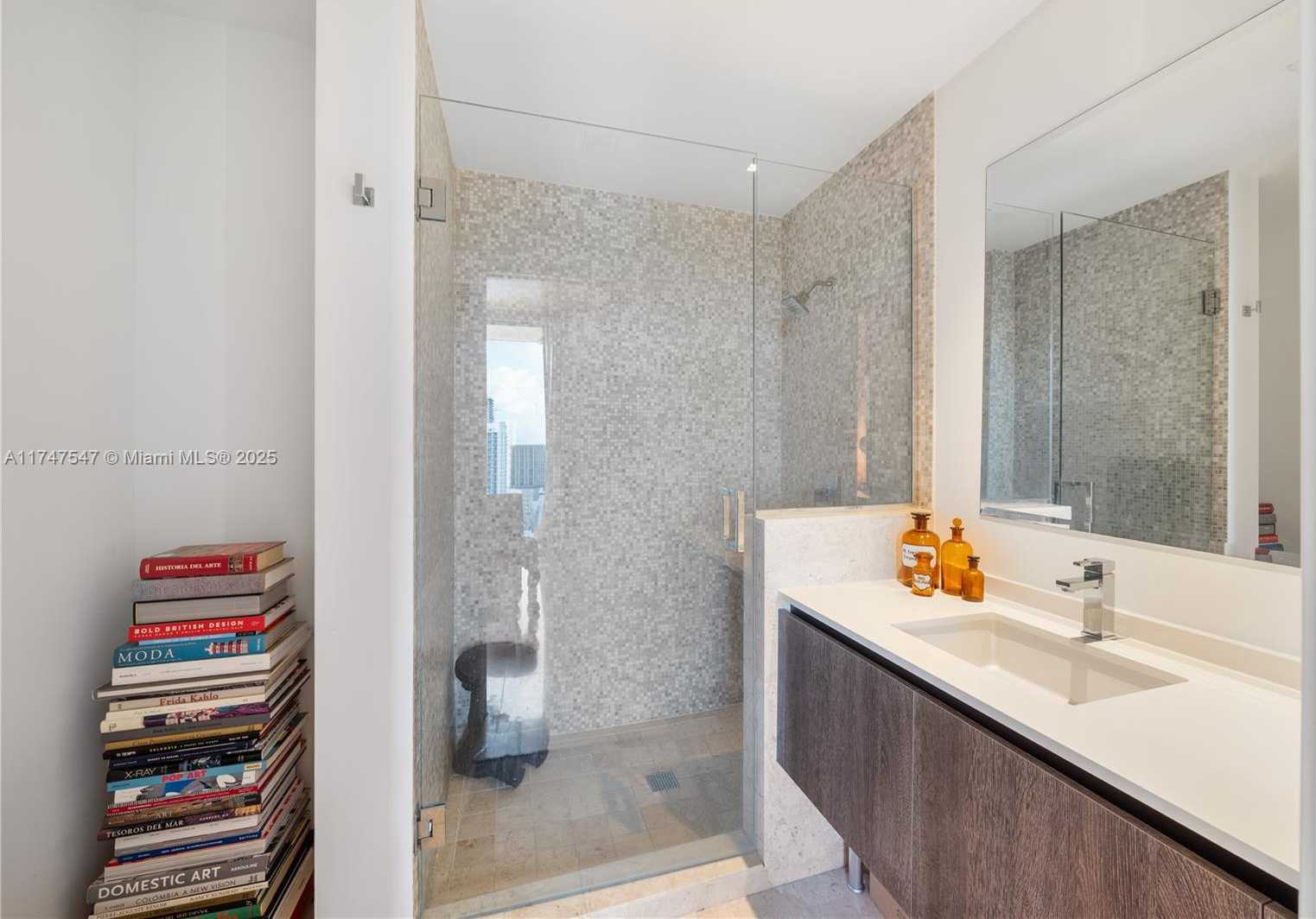 Small Image of 88 SOUTH WEST 7TH ST #3211, Miami Number 34