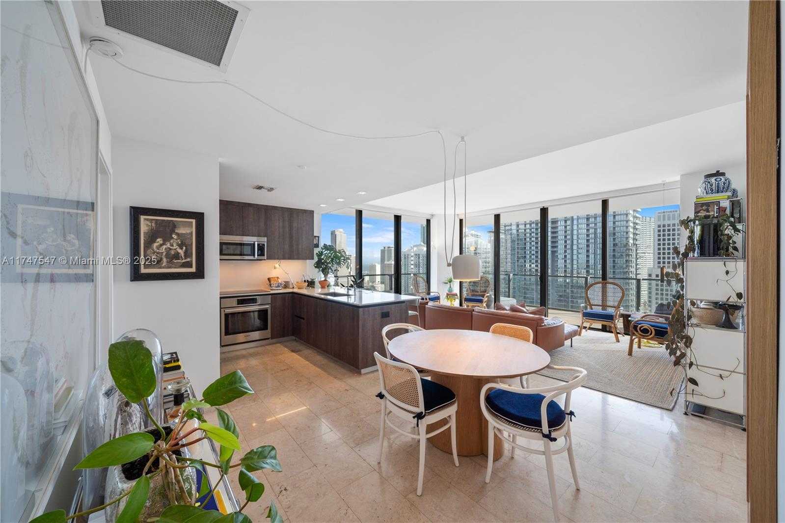 Small Image of 88 SOUTH WEST 7TH ST #3211, Miami Number 4
