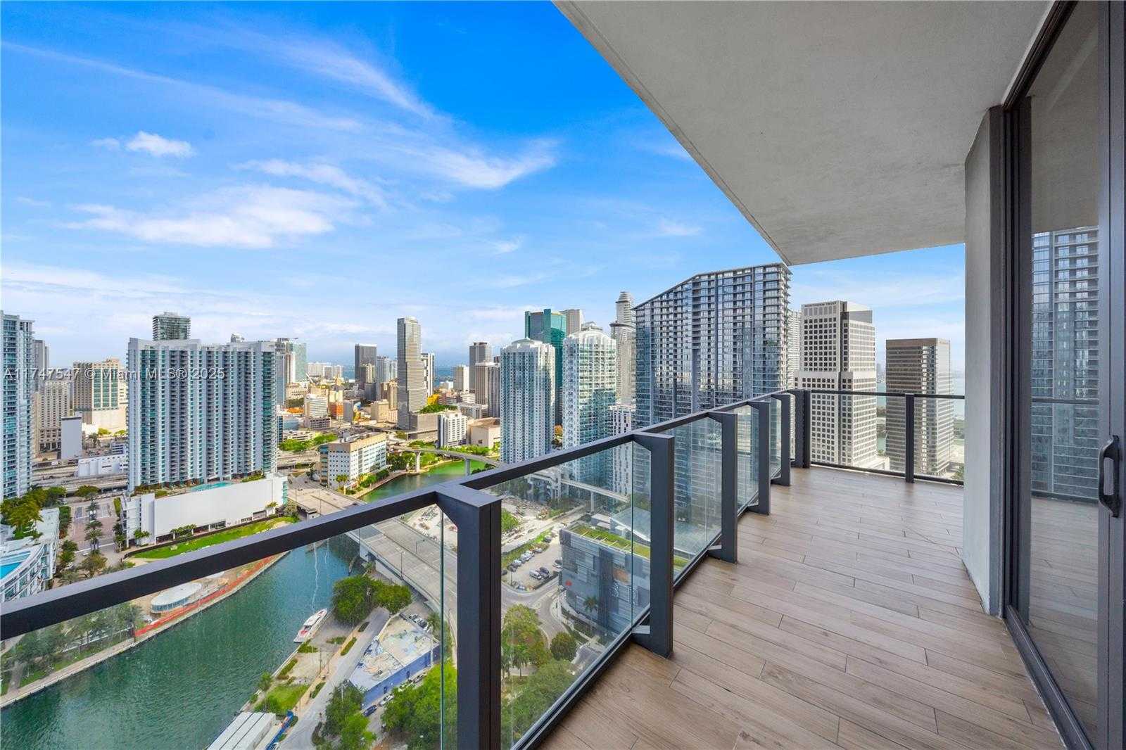 Small Image of 88 SOUTH WEST 7TH ST #3211, Miami Number 41