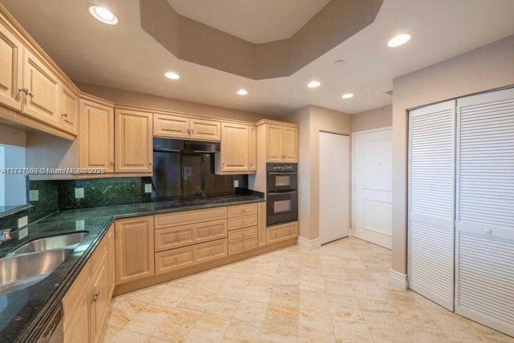 Small Image of 9595 COLLINS AVE #NPHJ, Surfside Number 4