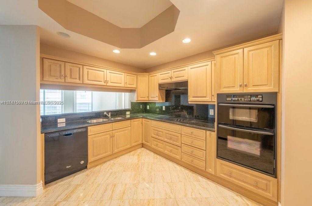 Small Image of 9595 COLLINS AVE #NPHJ, Surfside Number 6