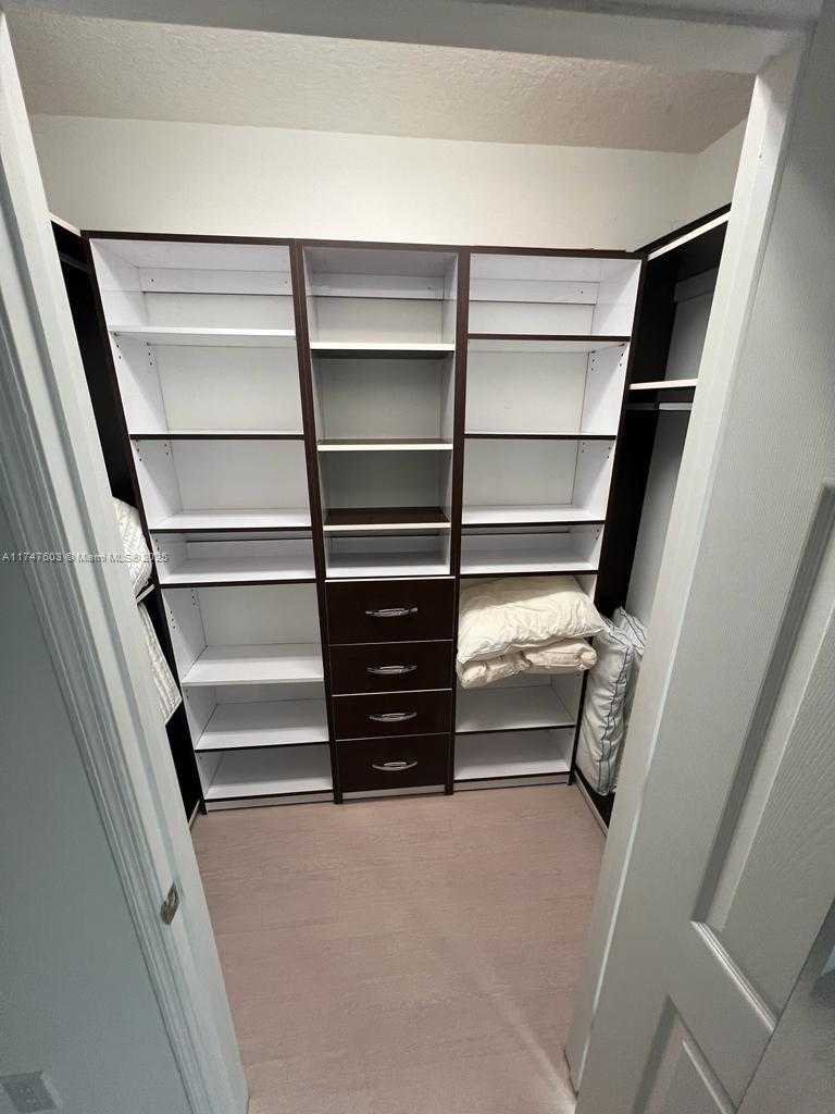 Small Image of 3370 SOUTH EAST HIDDEN BAY DR #405, Aventura Number 15