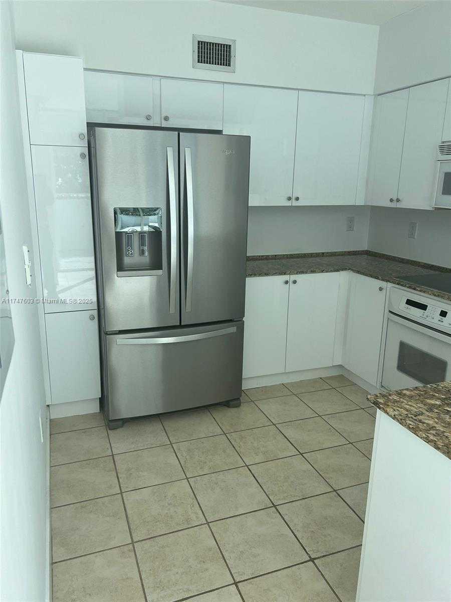 Small Image of 3370 SOUTH EAST HIDDEN BAY DR #405, Aventura Number 9