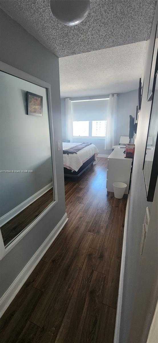 Small Image of 1985 SOUTH OCEAN DR #15M, Hallandale Beach Number 23