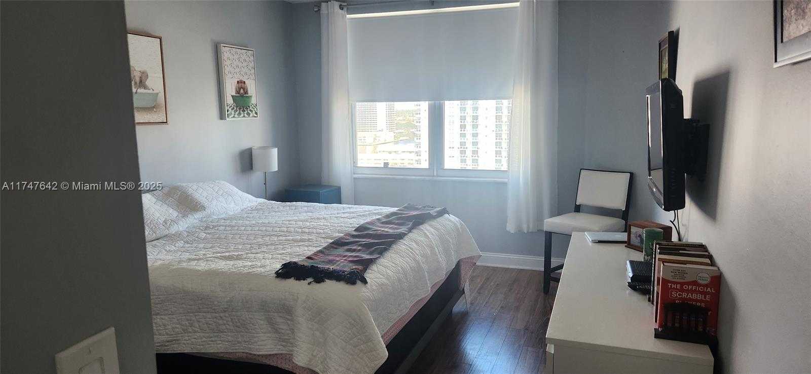 Small Image of 1985 SOUTH OCEAN DR #15M, Hallandale Beach Number 3