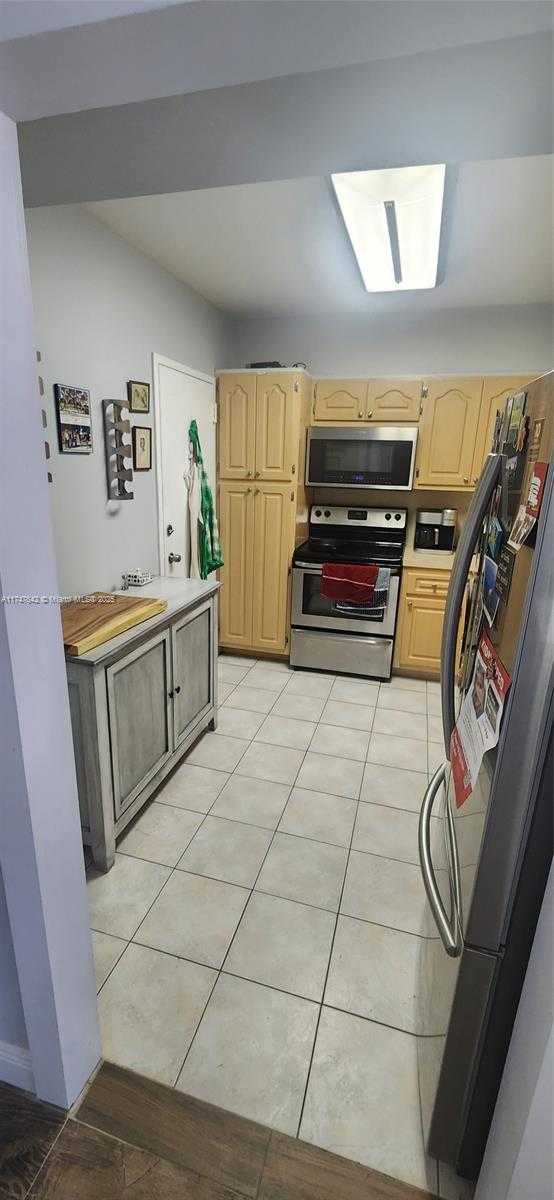 Small Image of 1985 SOUTH OCEAN DR #15M, Hallandale Beach Number 30
