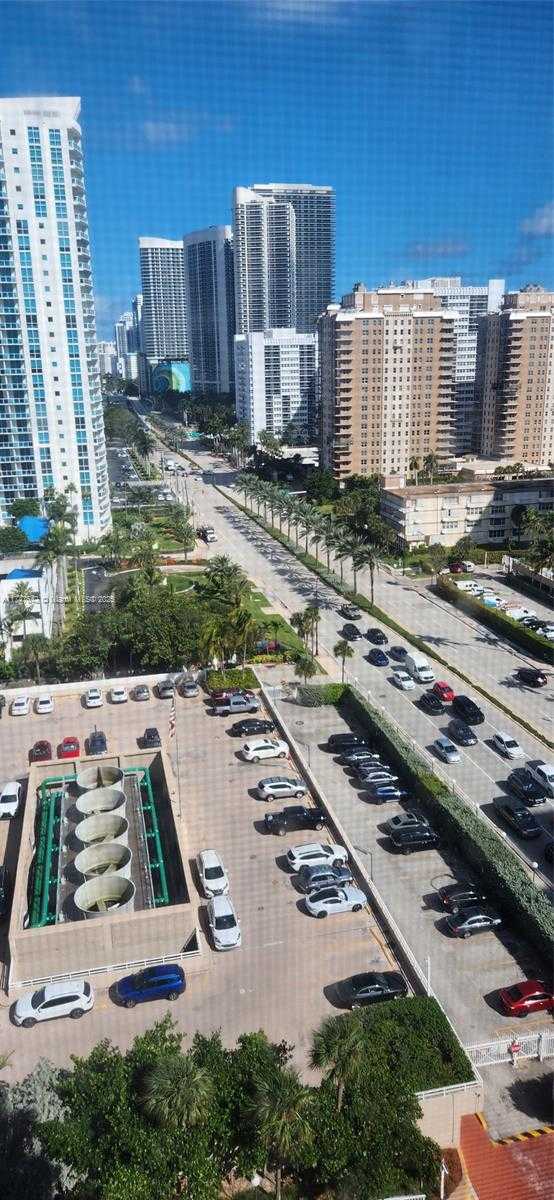 Small Image of 1985 SOUTH OCEAN DR #15M, Hallandale Beach Number 37