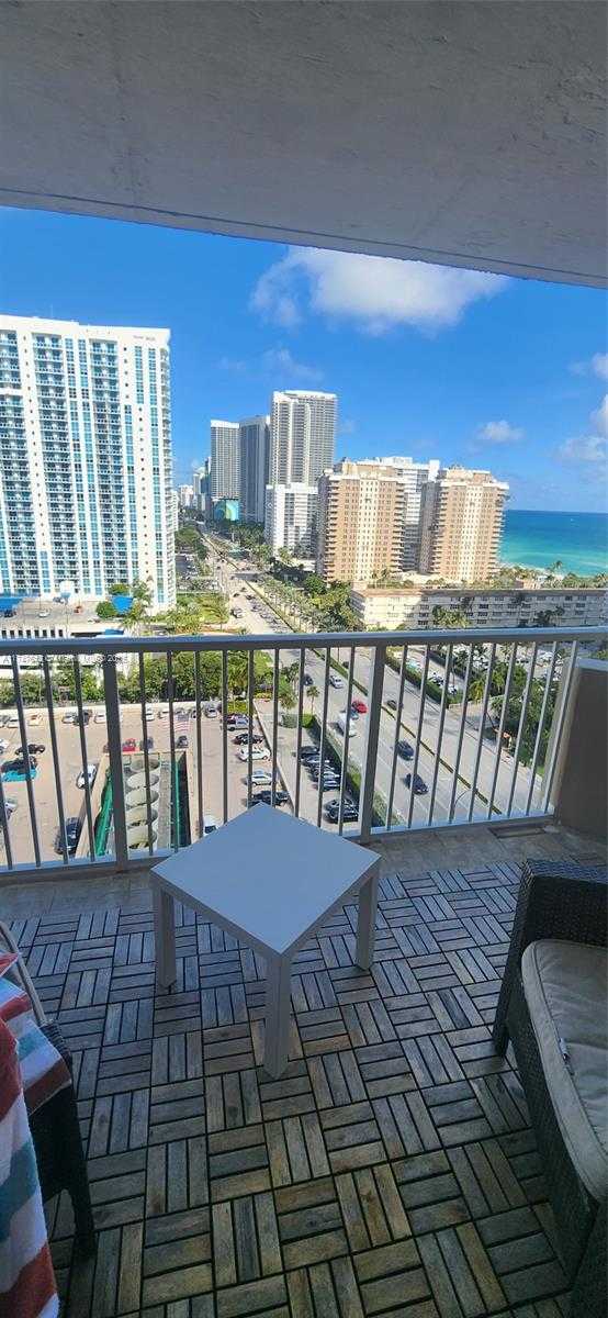 Small Image of 1985 SOUTH OCEAN DR #15M, Hallandale Beach Number 43
