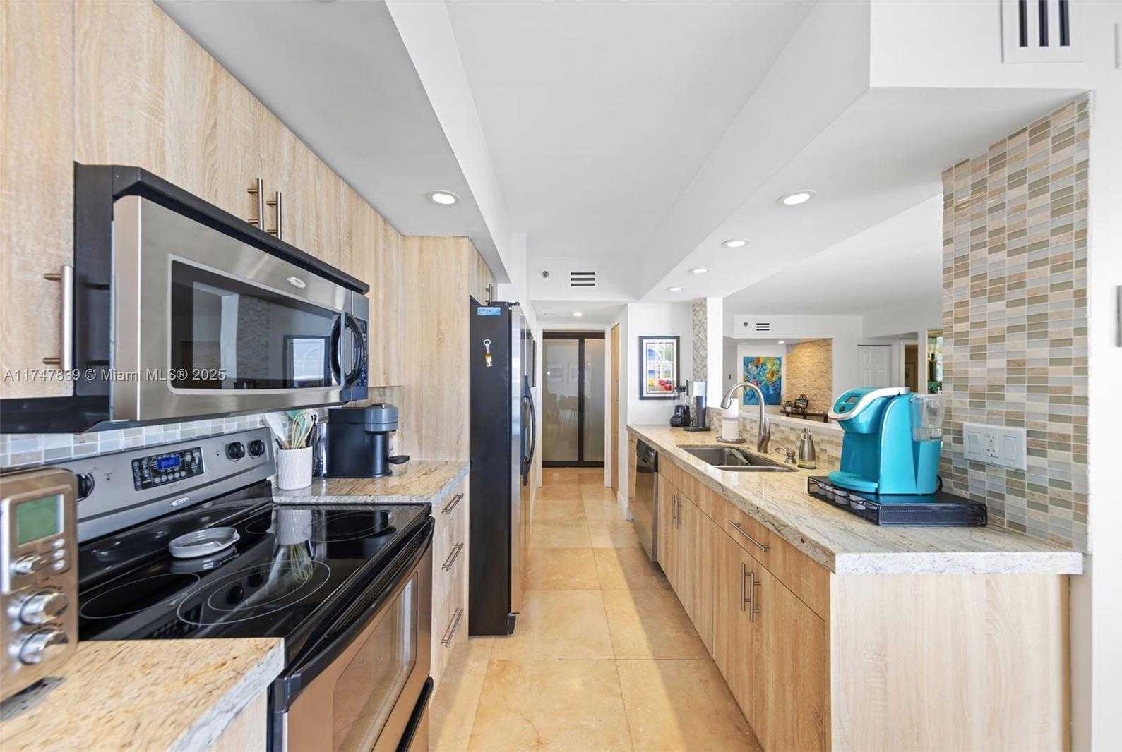 Small Image of 16425 COLLINS AVE #1012, Sunny Isles Beach Number 10