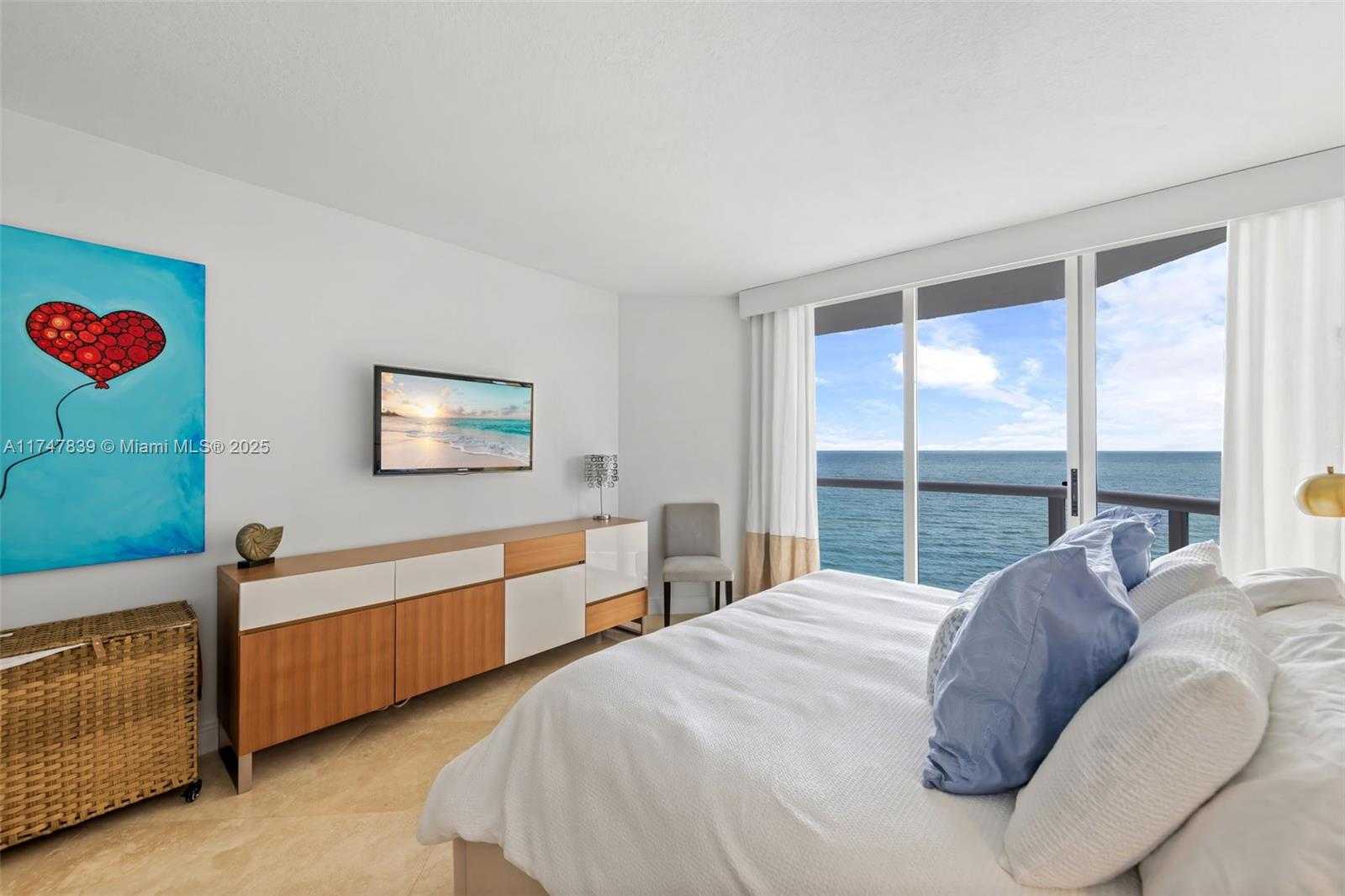 Small Image of 16425 COLLINS AVE #1012, Sunny Isles Beach Number 12
