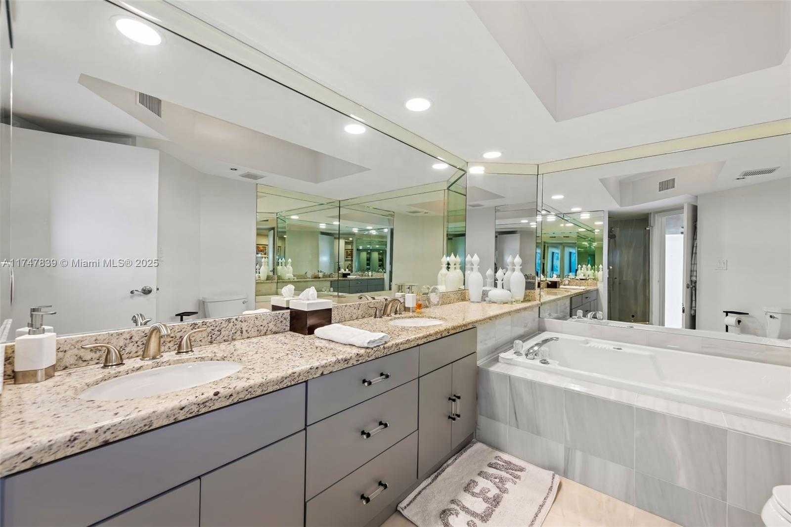 Small Image of 16425 COLLINS AVE #1012, Sunny Isles Beach Number 16