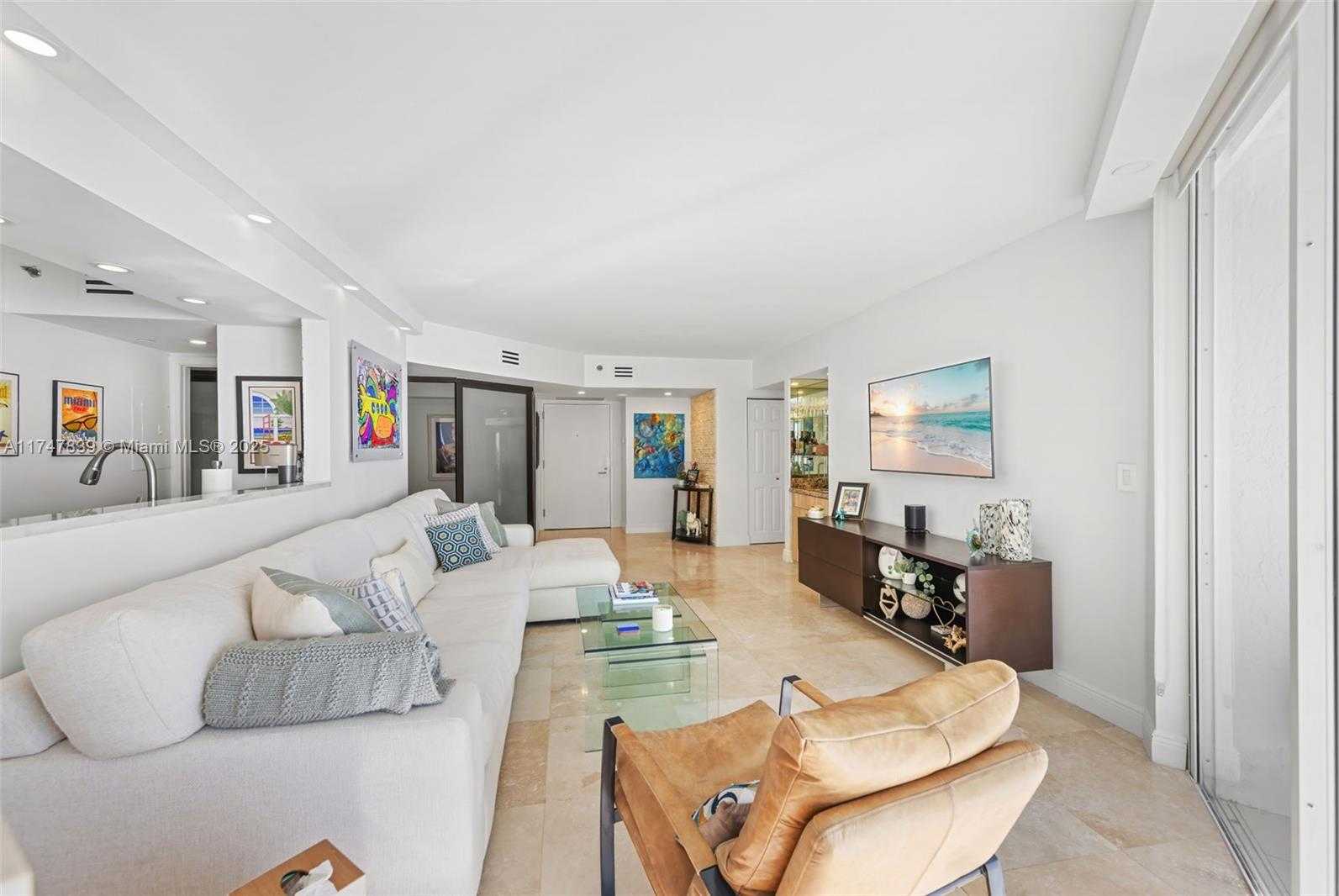 Small Image of 16425 COLLINS AVE #1012, Sunny Isles Beach Number 6