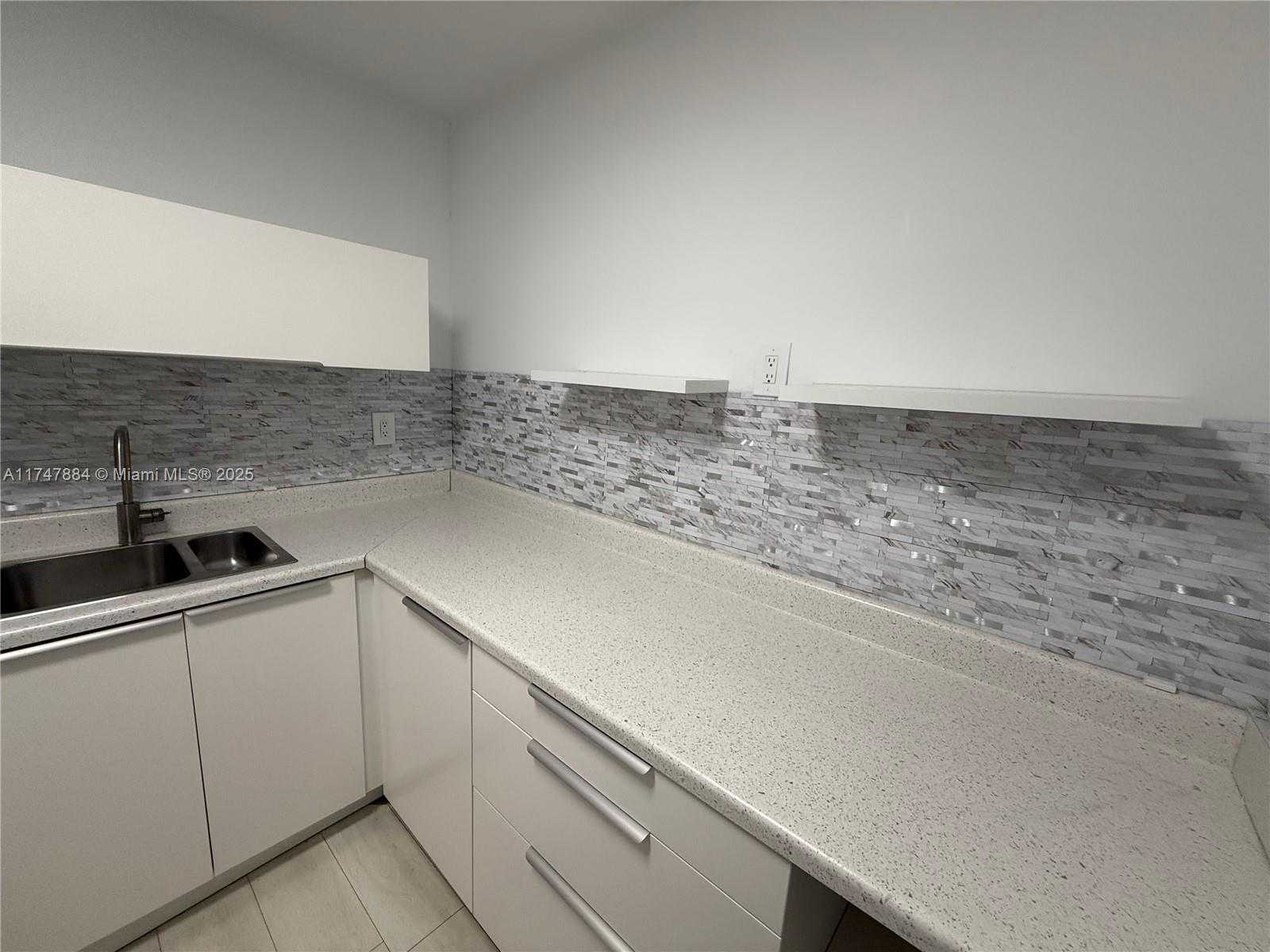 Small Image of 3731 NORTH COUNTRY CLUB DR #222, Aventura Number 11