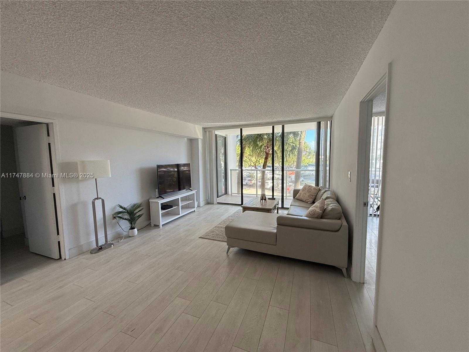 Small Image of 3731 NORTH COUNTRY CLUB DR #222, Aventura Number 25