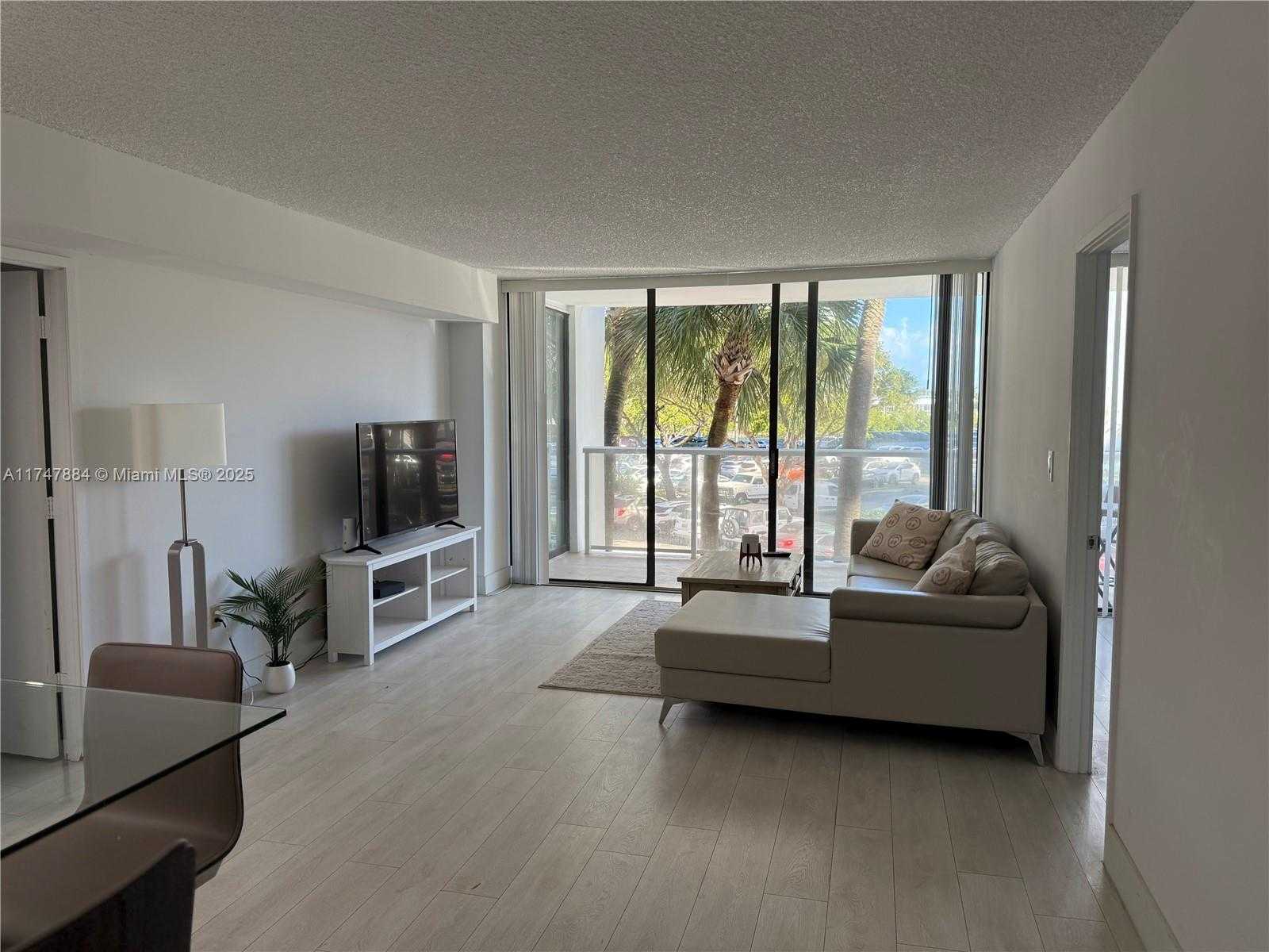 Small Image of 3731 NORTH COUNTRY CLUB DR #222, Aventura Number 27