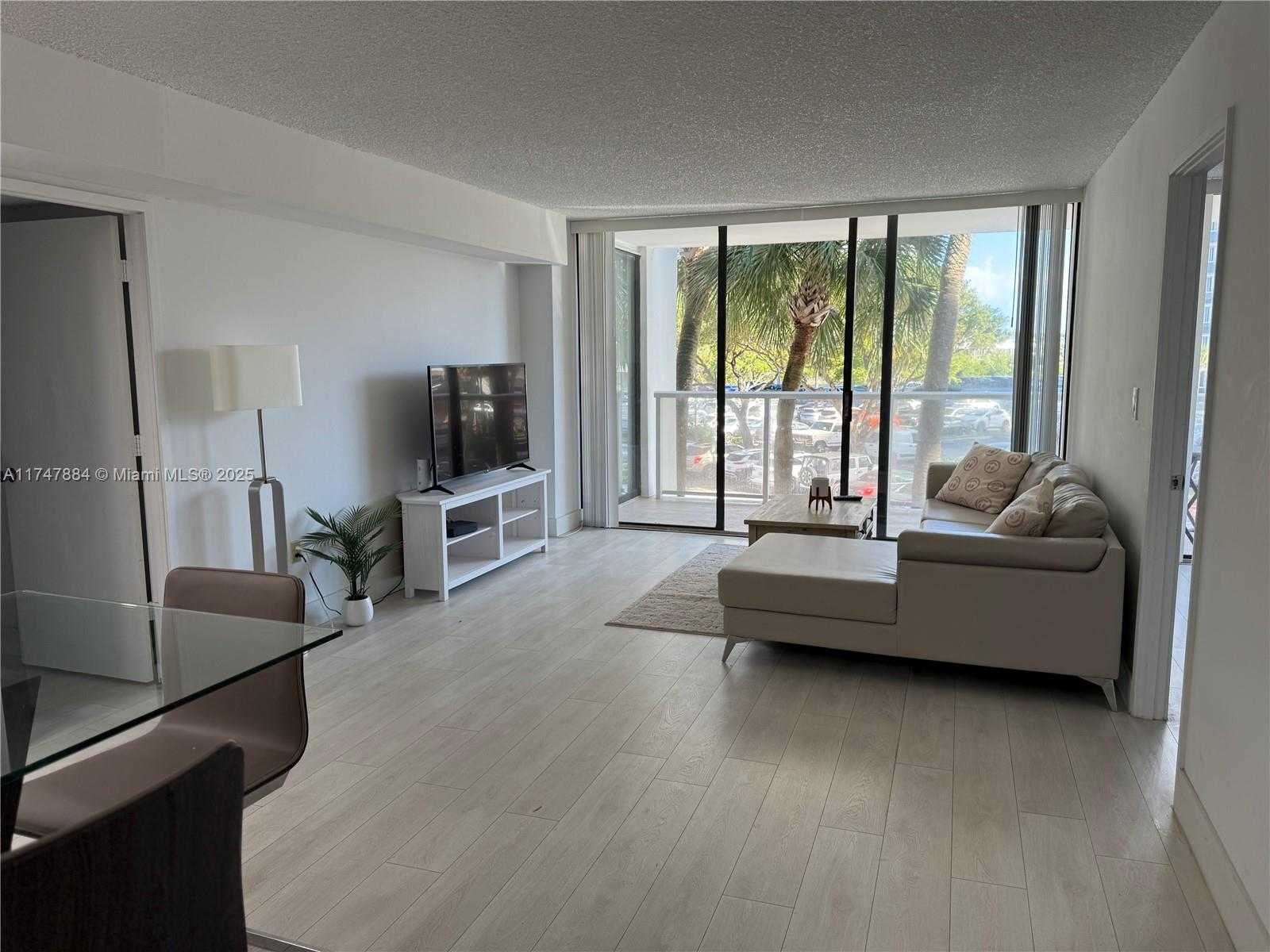 Small Image of 3731 NORTH COUNTRY CLUB DR #222, Aventura Number 28