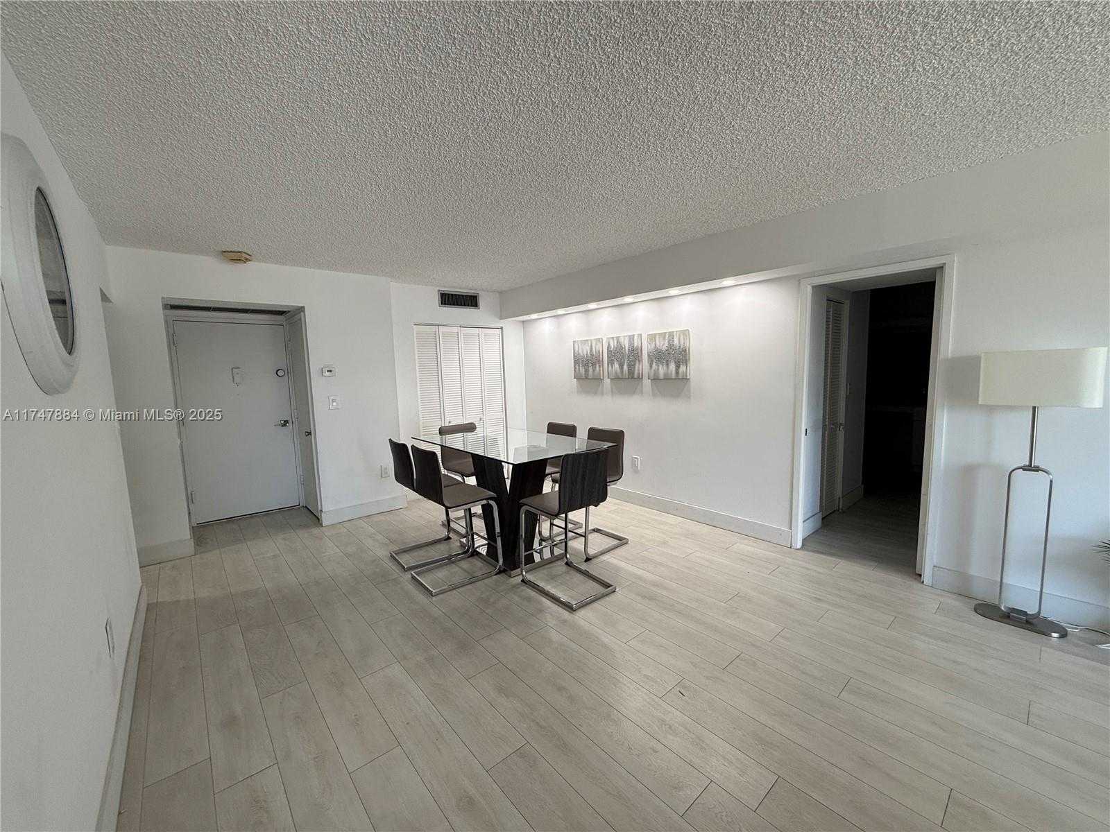 Small Image of 3731 NORTH COUNTRY CLUB DR #222, Aventura Number 31