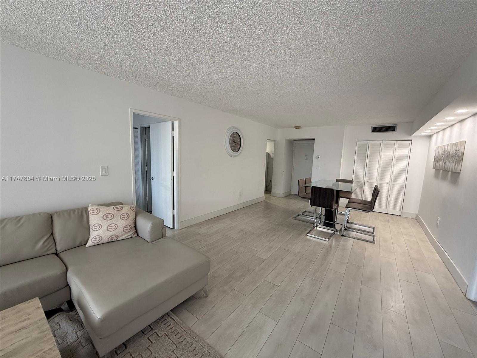 Small Image of 3731 NORTH COUNTRY CLUB DR #222, Aventura Number 42